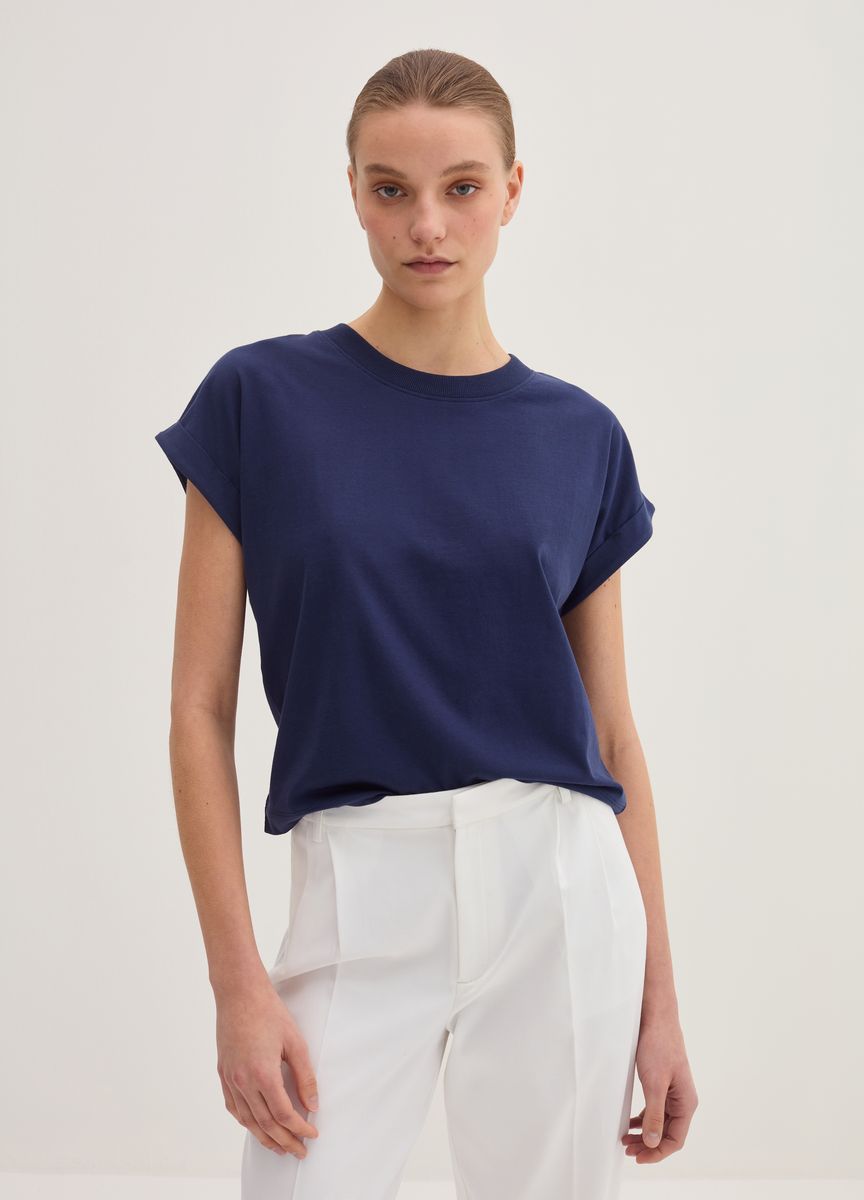 Minimalistisches Halterneck-Tanktop