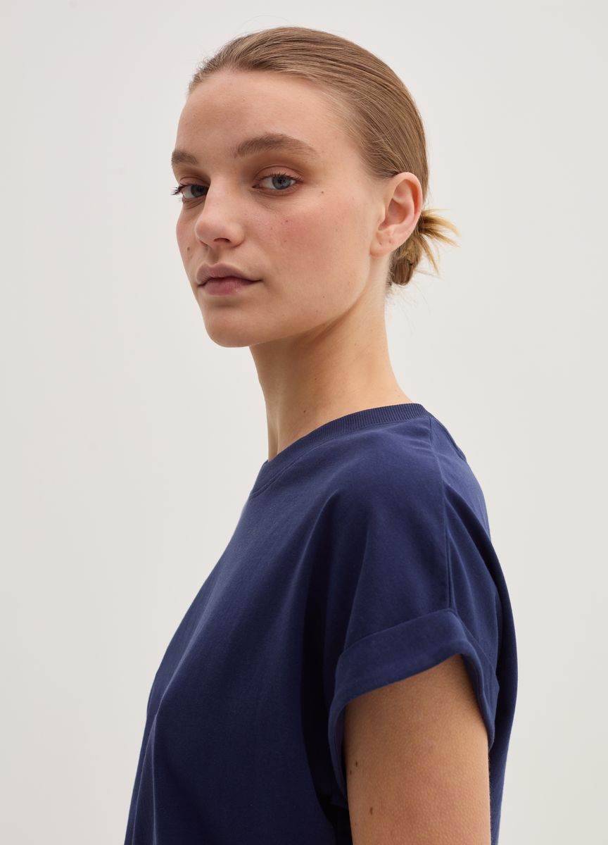 Minimalistisches Halterneck-Tanktop