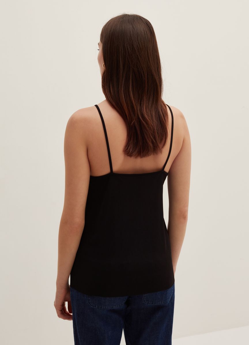 Minimalistisches Halterneck-Tanktop