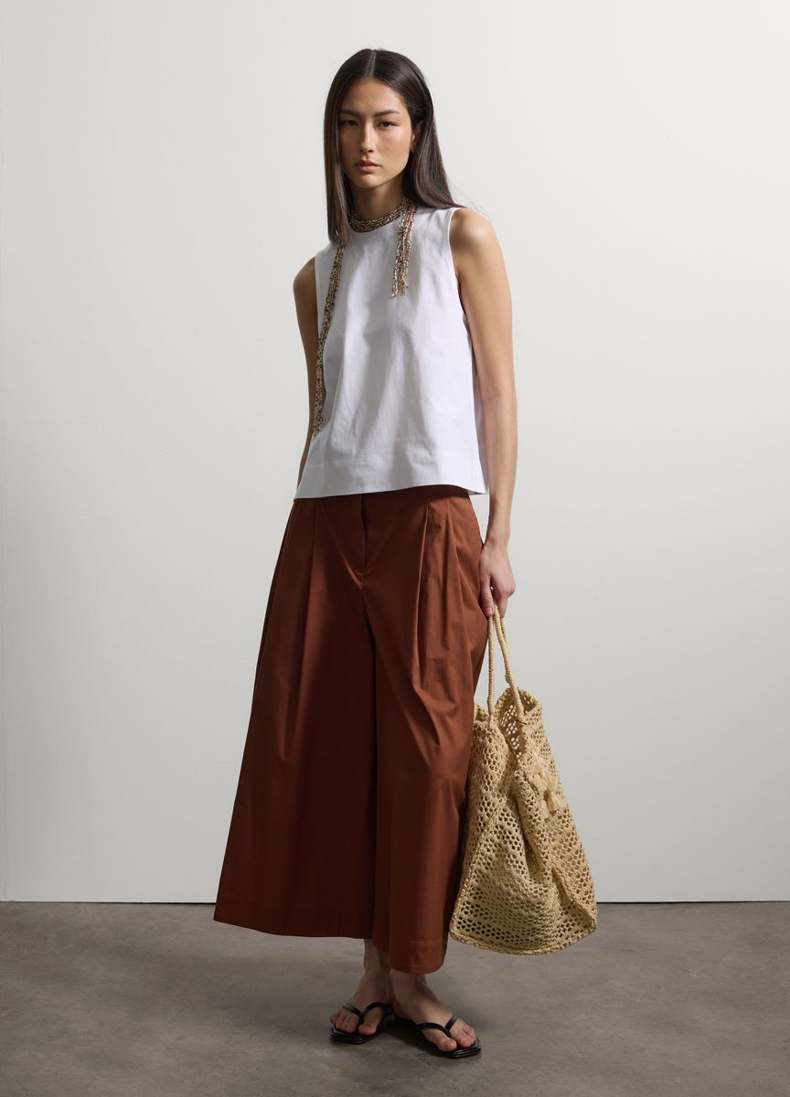 Minimalistisches Halterneck-Tanktop