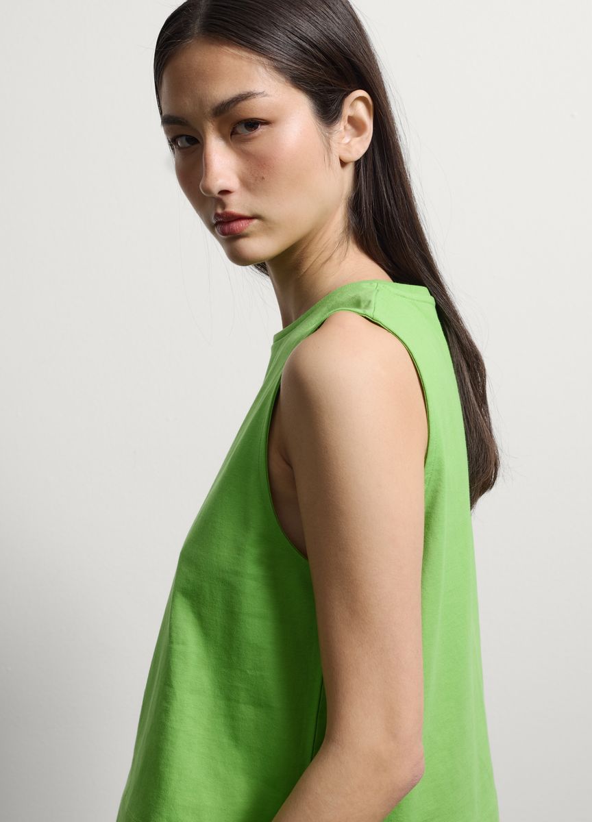 Minimalistisches Halterneck-Tanktop