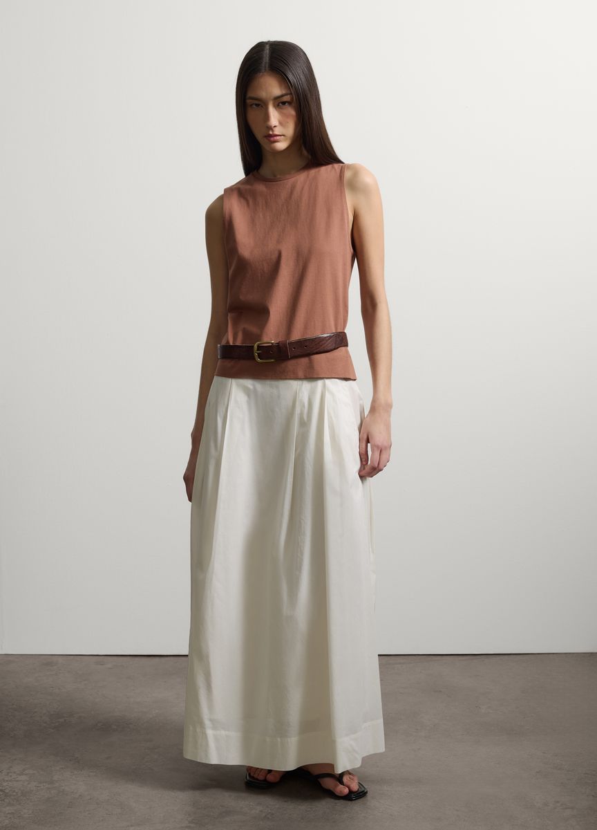 Minimalistisches Halterneck-Tanktop