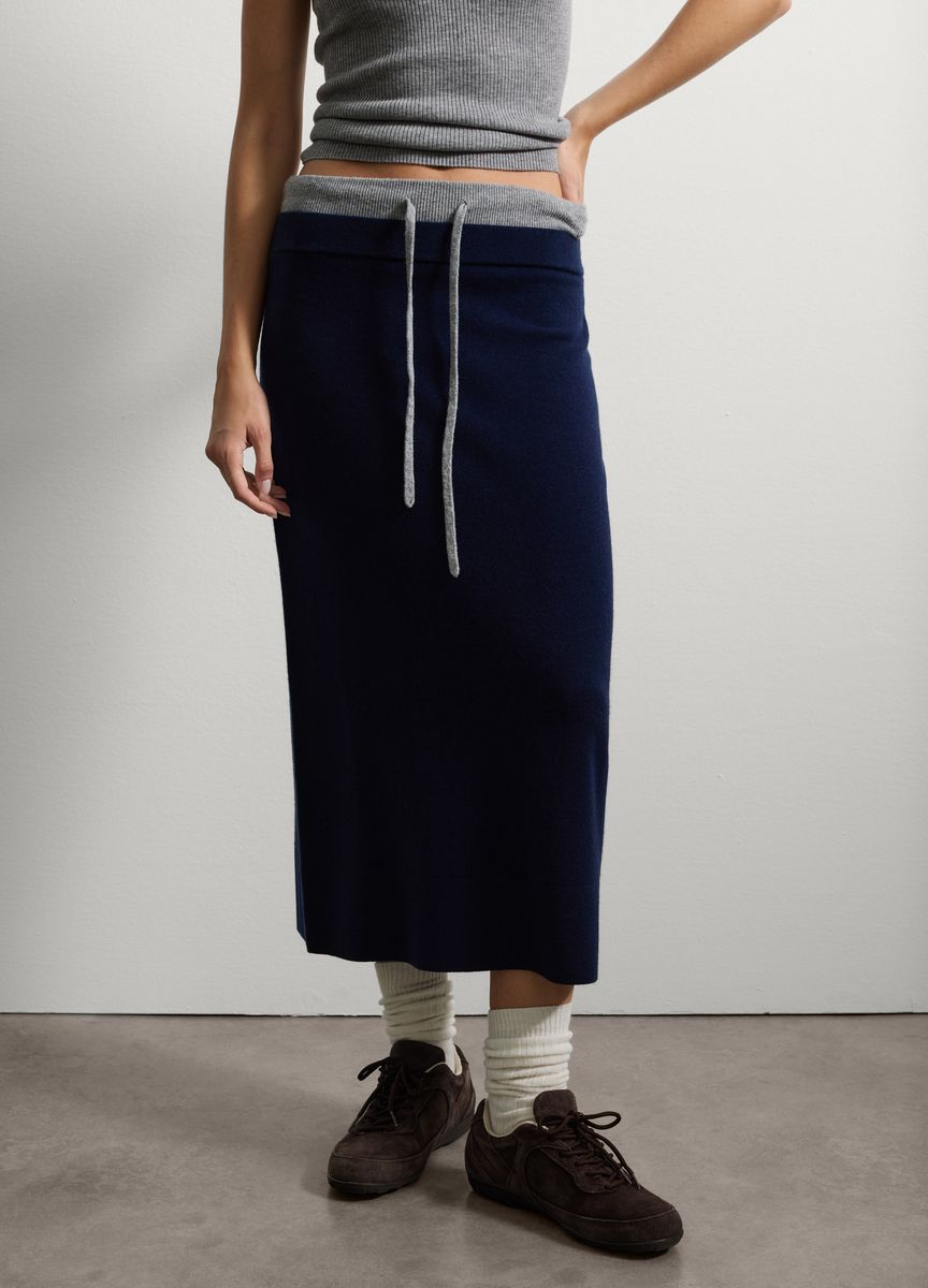 Lagiges Midikleid mit Empire-Taille