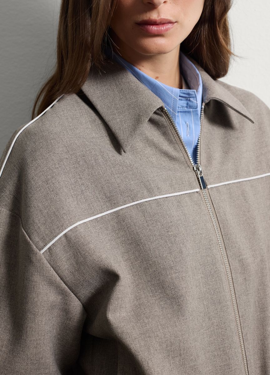Lagiges Midikleid mit Empire-Taille