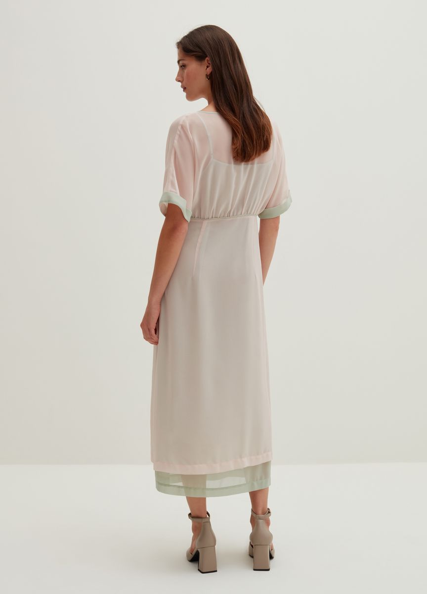 Lagiges Midikleid mit Empire-Taille