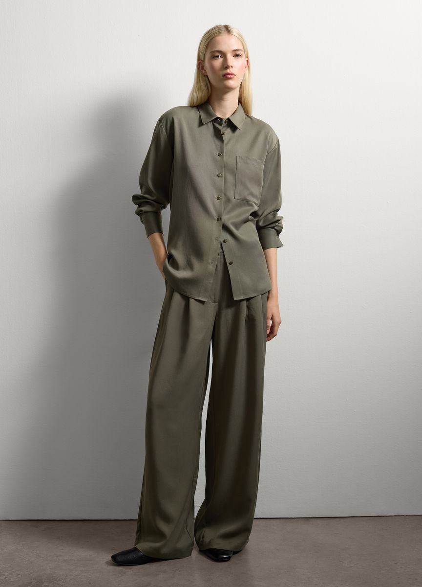 Klassische Stoffhose mit Bügelfalte