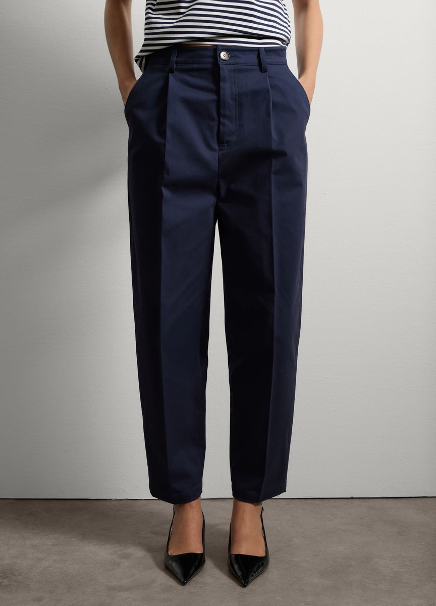 Klassische Stoffhose mit Bügelfalte