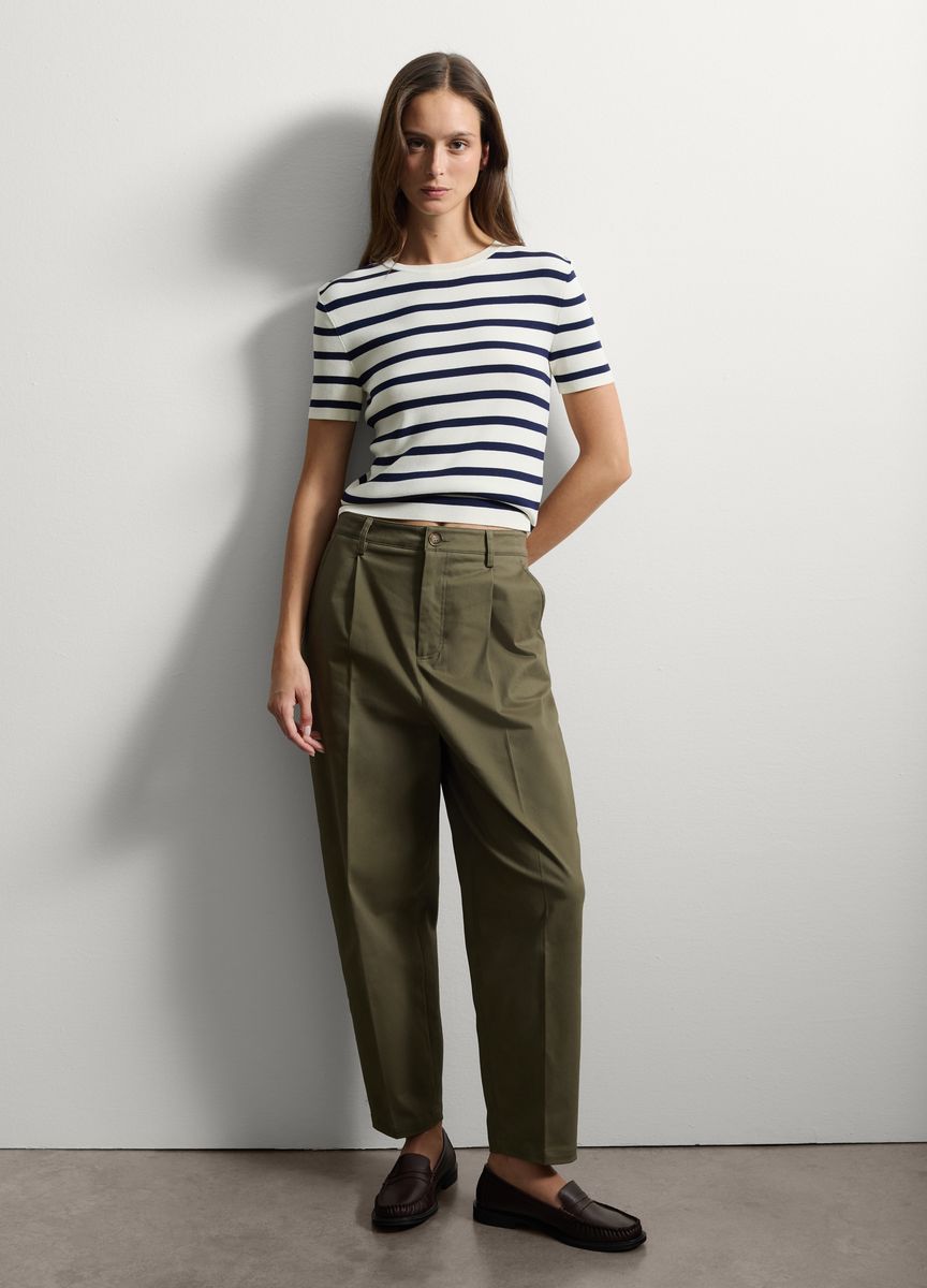 Klassische Stoffhose mit Bügelfalte