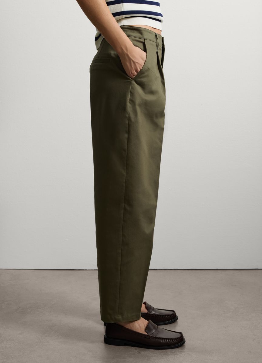 Klassische Stoffhose mit Bügelfalte
