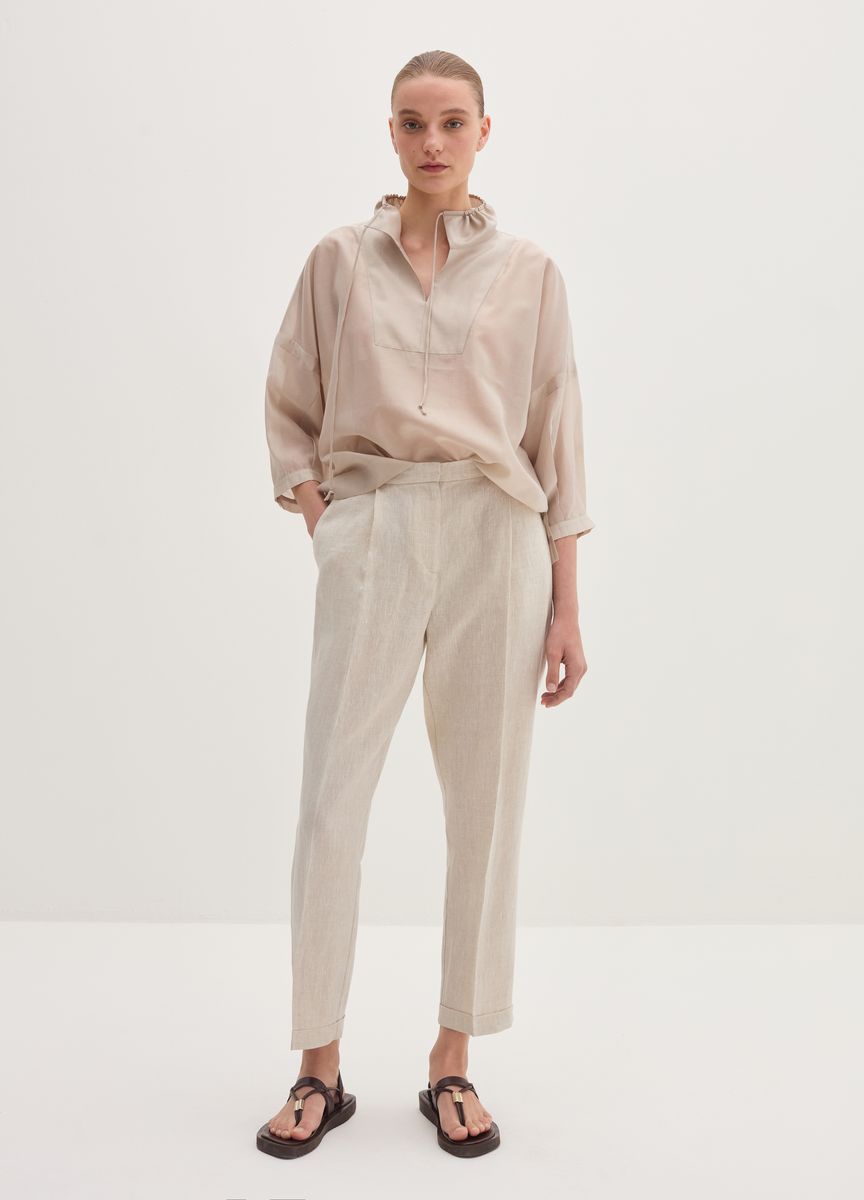 Klassische Stoffhose mit Bügelfalte