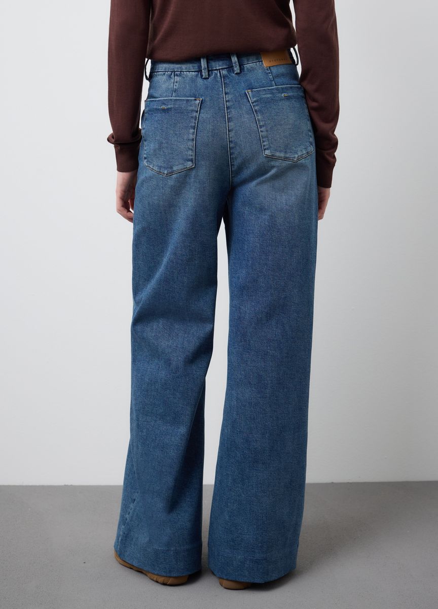 Klassische Stoffhose mit Bügelfalte
