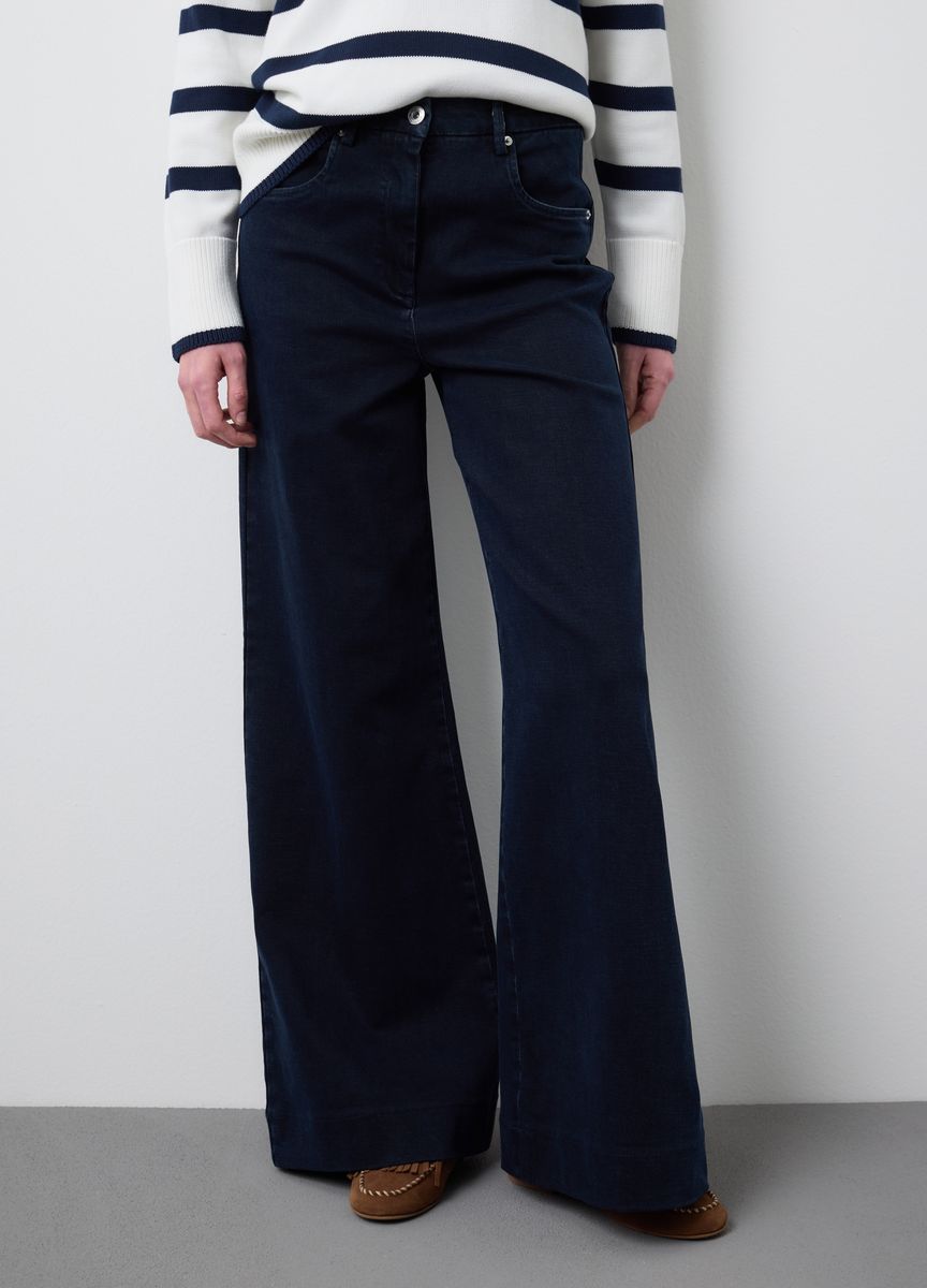 Klassische Stoffhose mit Bügelfalte