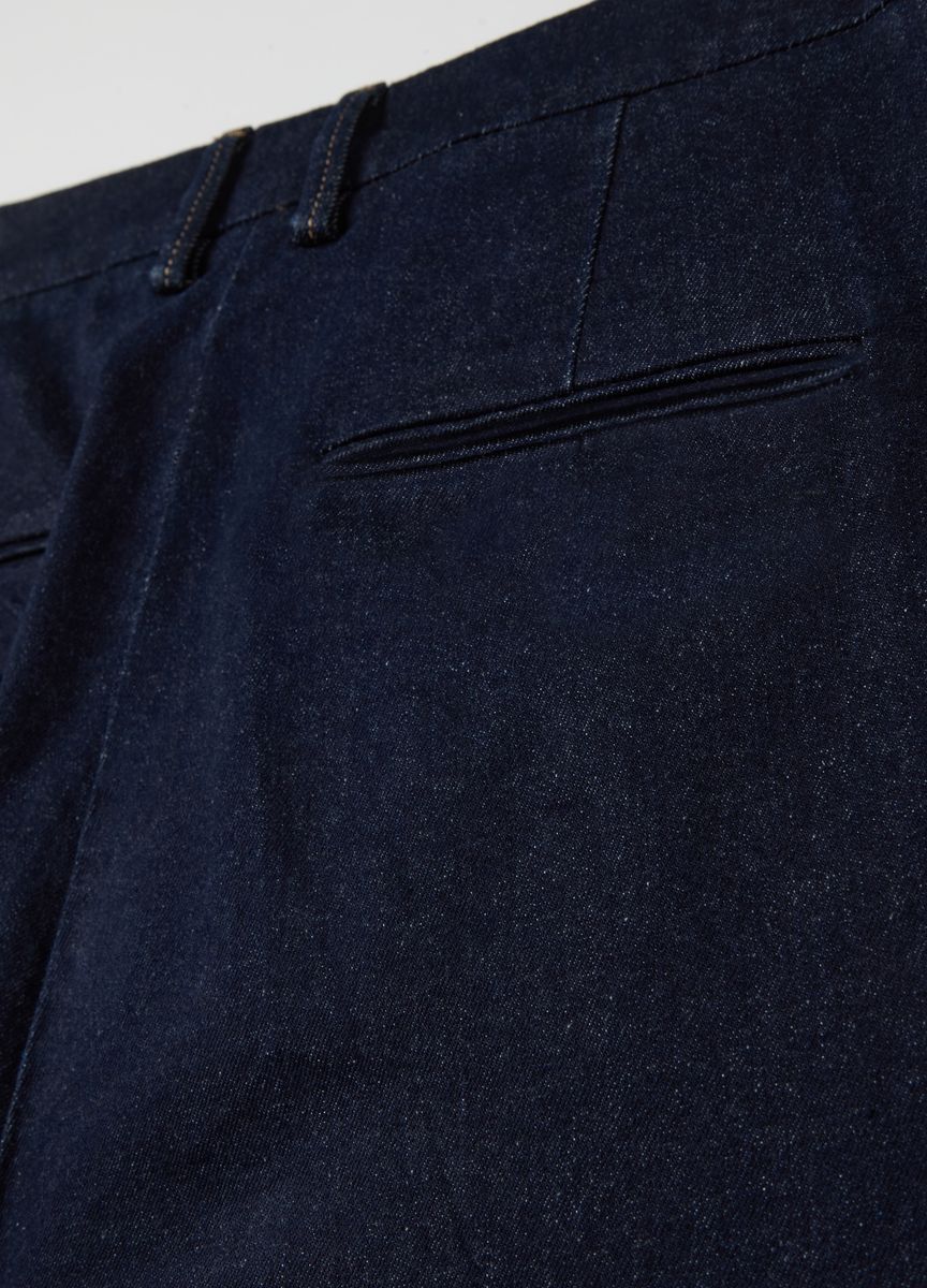 Klassische Stoffhose mit Bügelfalte