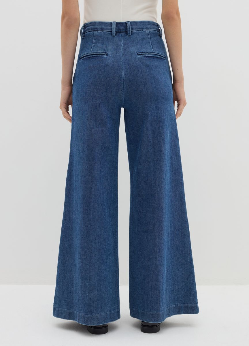 Klassische Stoffhose mit Bügelfalte