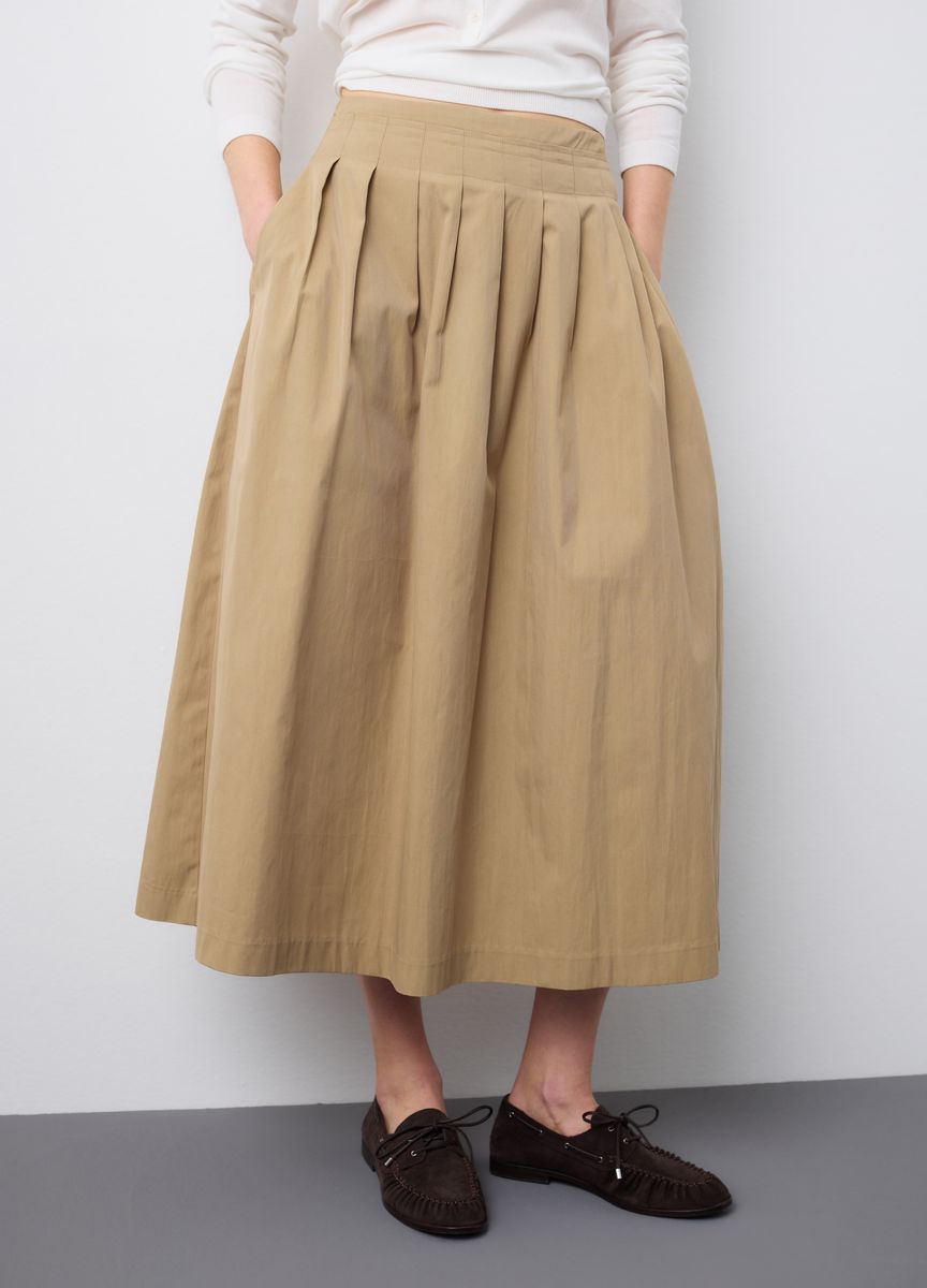 Klassische Stoffhose mit Bügelfalte