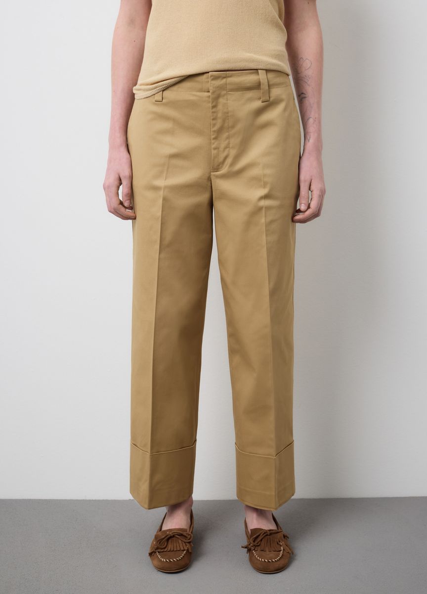 Klassische Stoffhose mit Bügelfalte