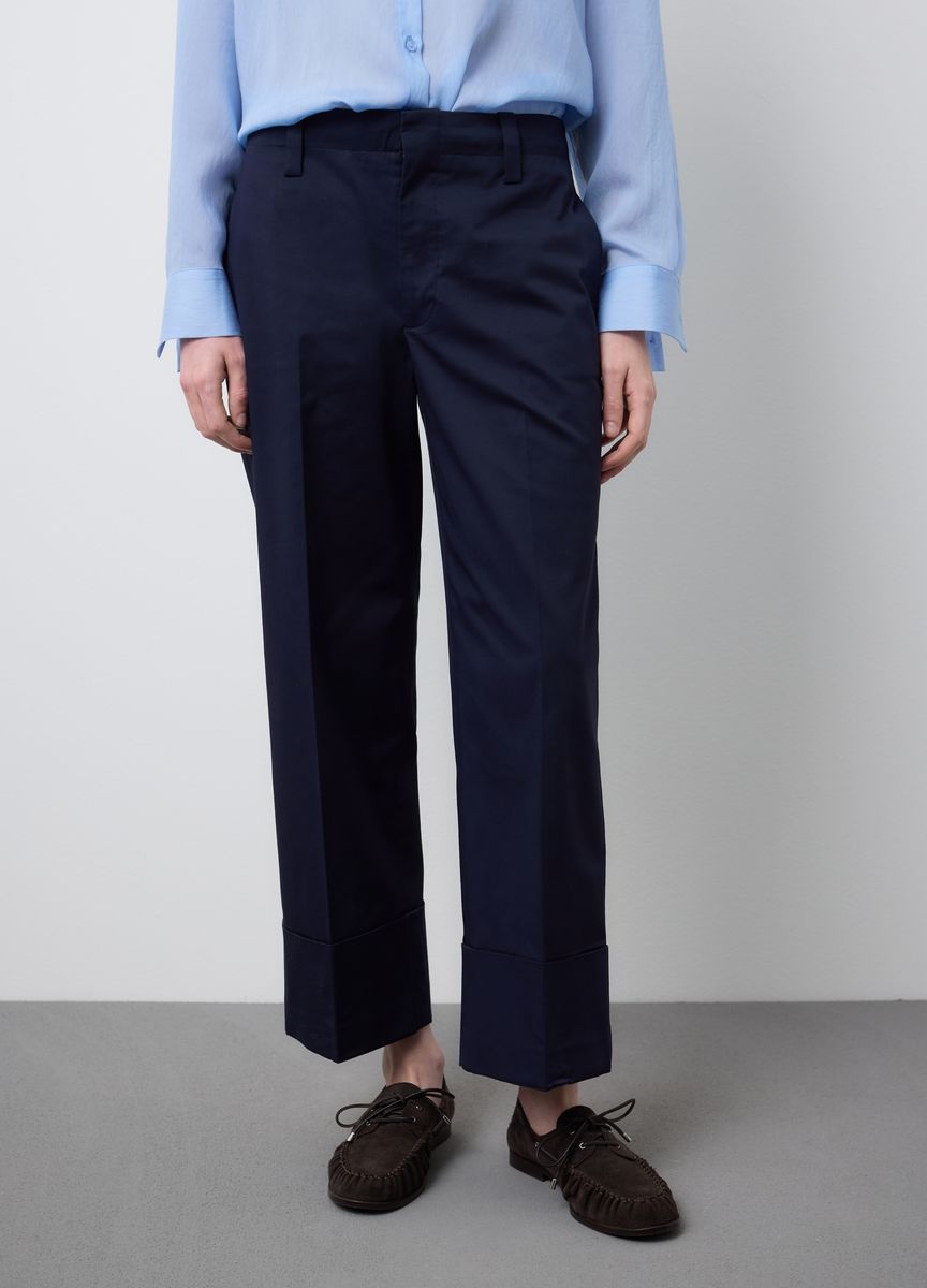 Klassische Stoffhose mit Bügelfalte