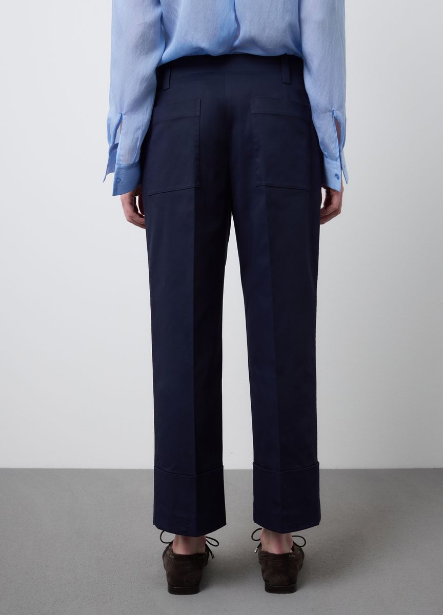 Klassische Stoffhose mit Bügelfalte