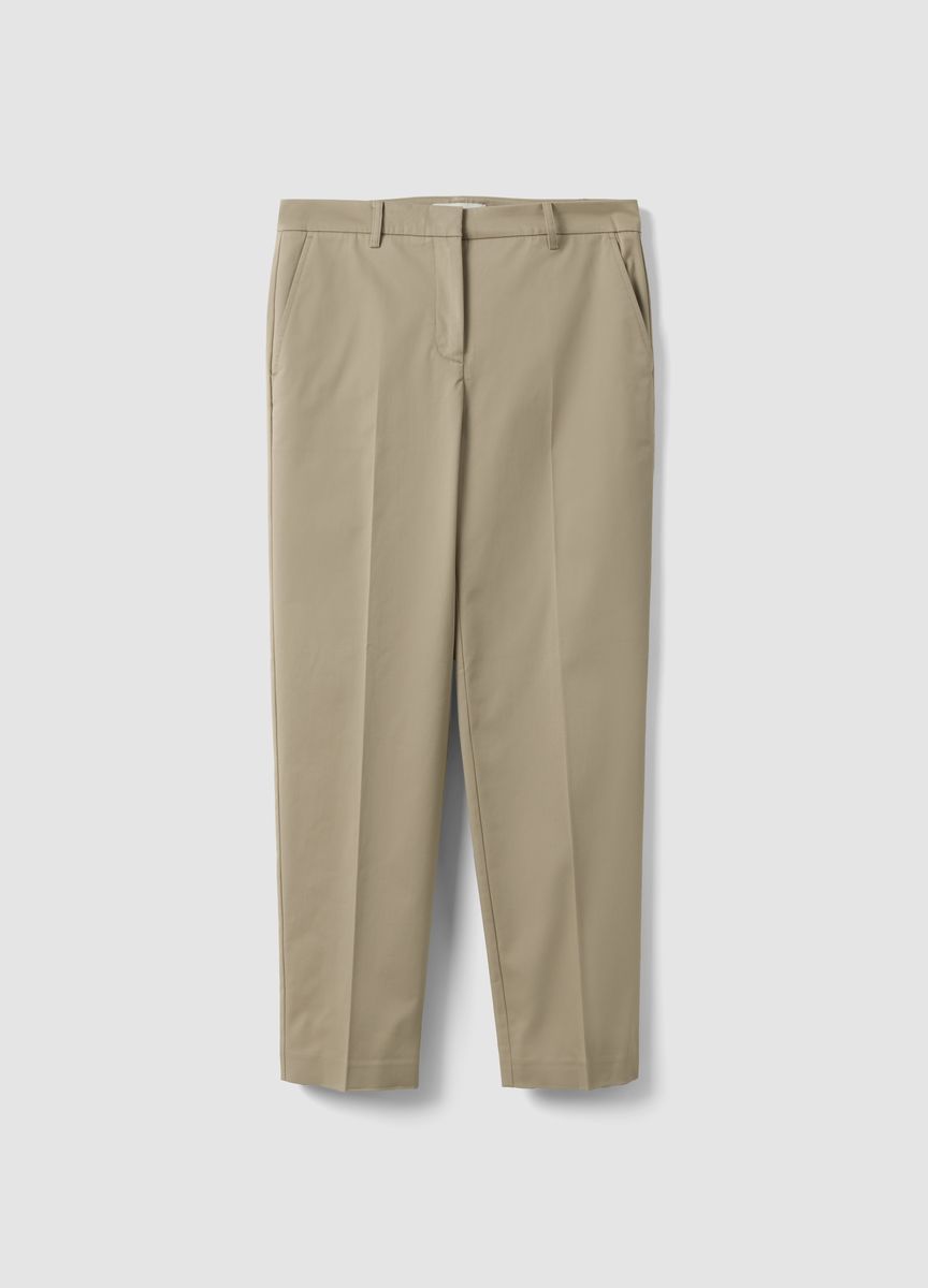 Klassische Stoffhose mit Bügelfalte
