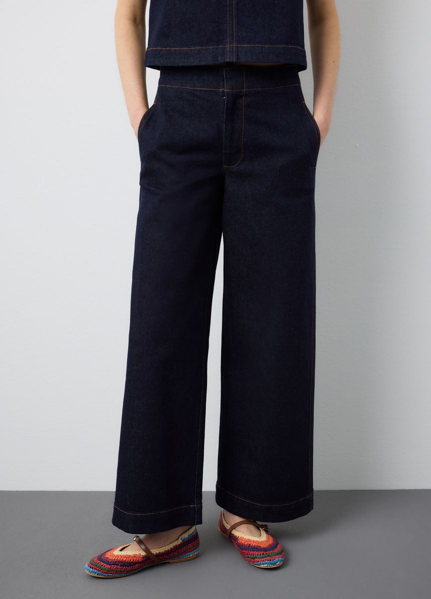 Klassische Stoffhose mit Bügelfalte