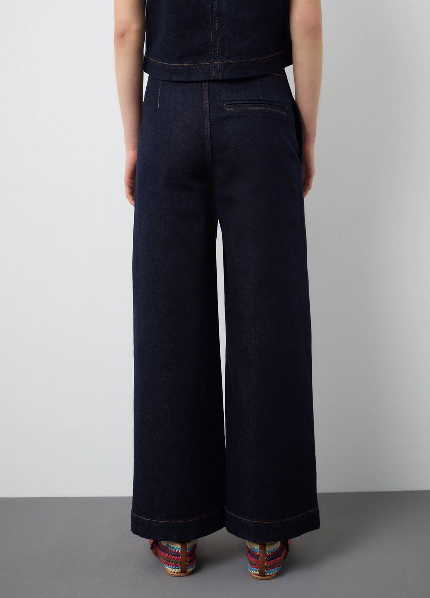 Klassische Stoffhose mit Bügelfalte