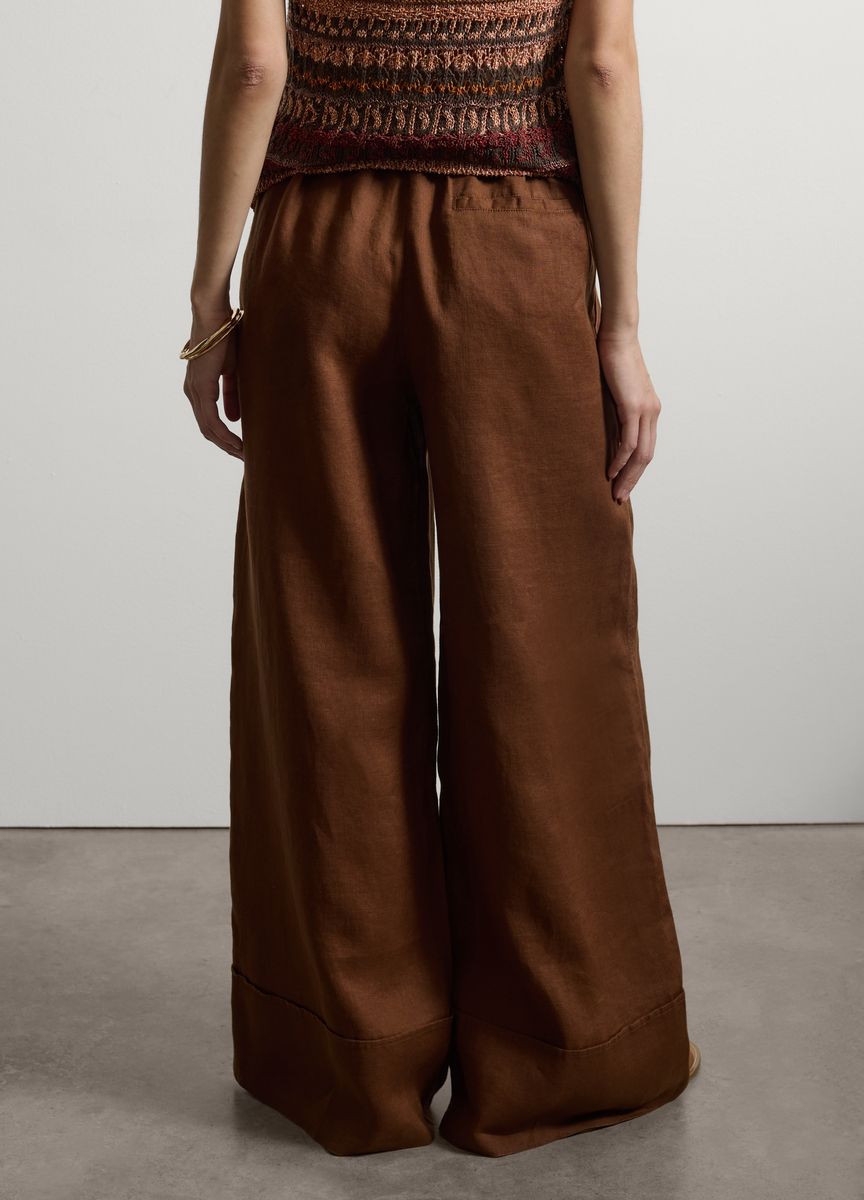 Klassische Stoffhose mit Bügelfalte