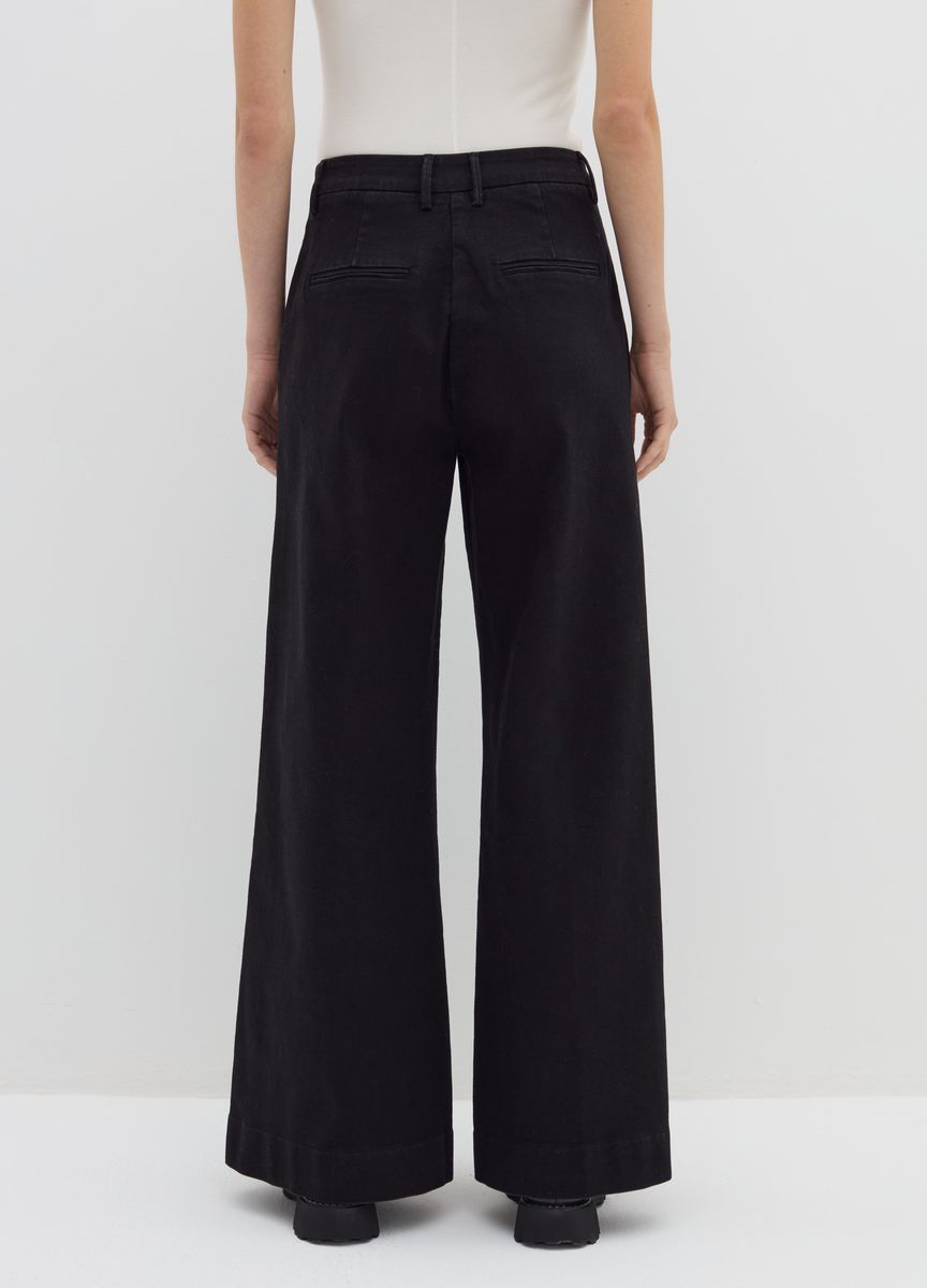 Klassische Stoffhose mit Bügelfalte