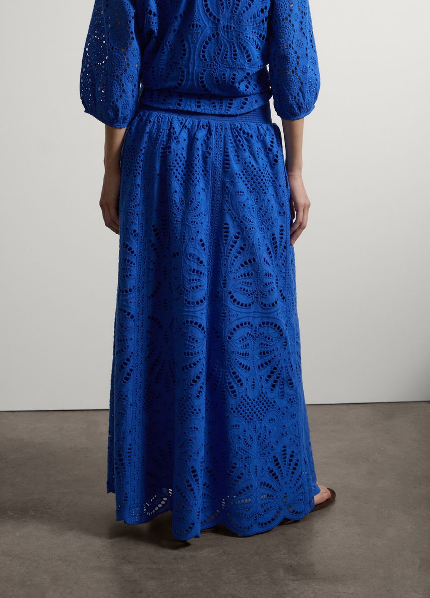 Klassische Stoffhose mit Bügelfalte