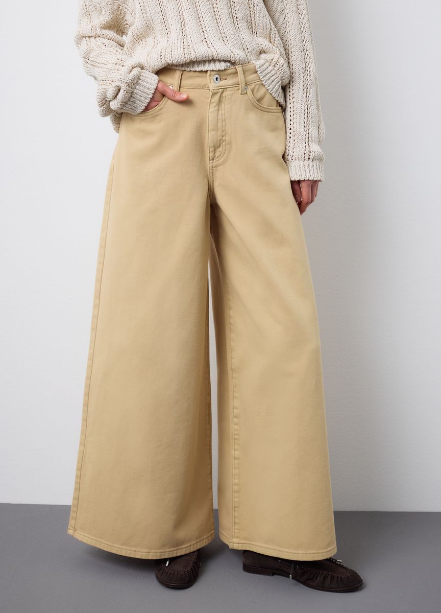 Klassische Stoffhose mit Bügelfalte