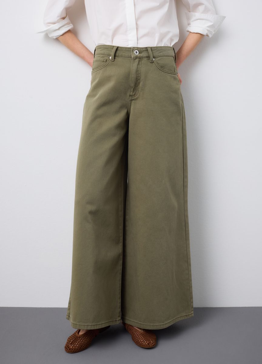 Klassische Stoffhose mit Bügelfalte