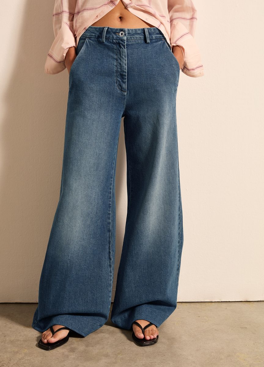 Klassische Stoffhose mit Bügelfalte