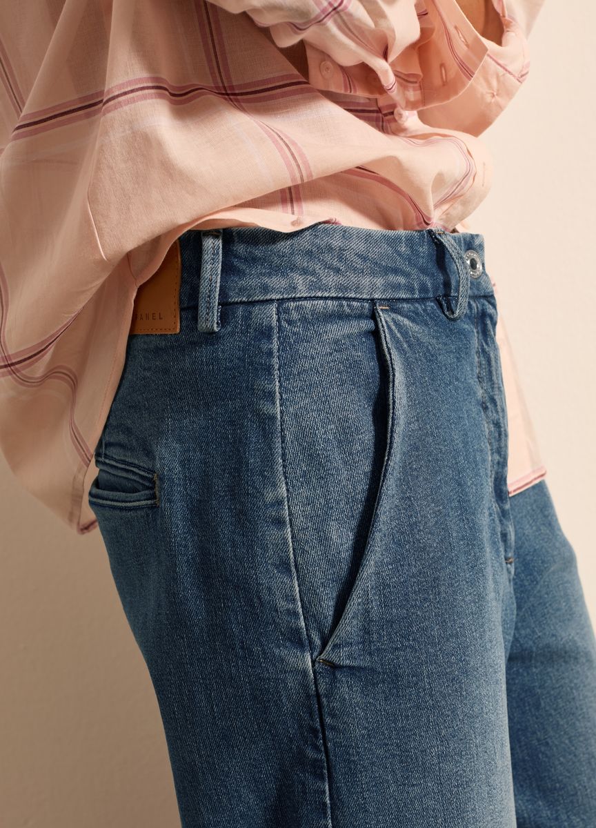 Klassische Stoffhose mit Bügelfalte