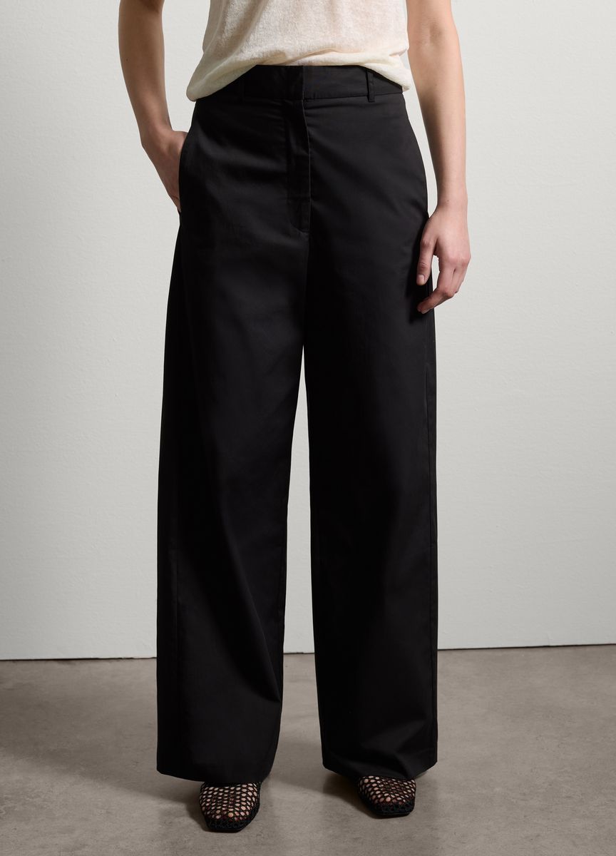 Klassische Stoffhose mit Bügelfalte