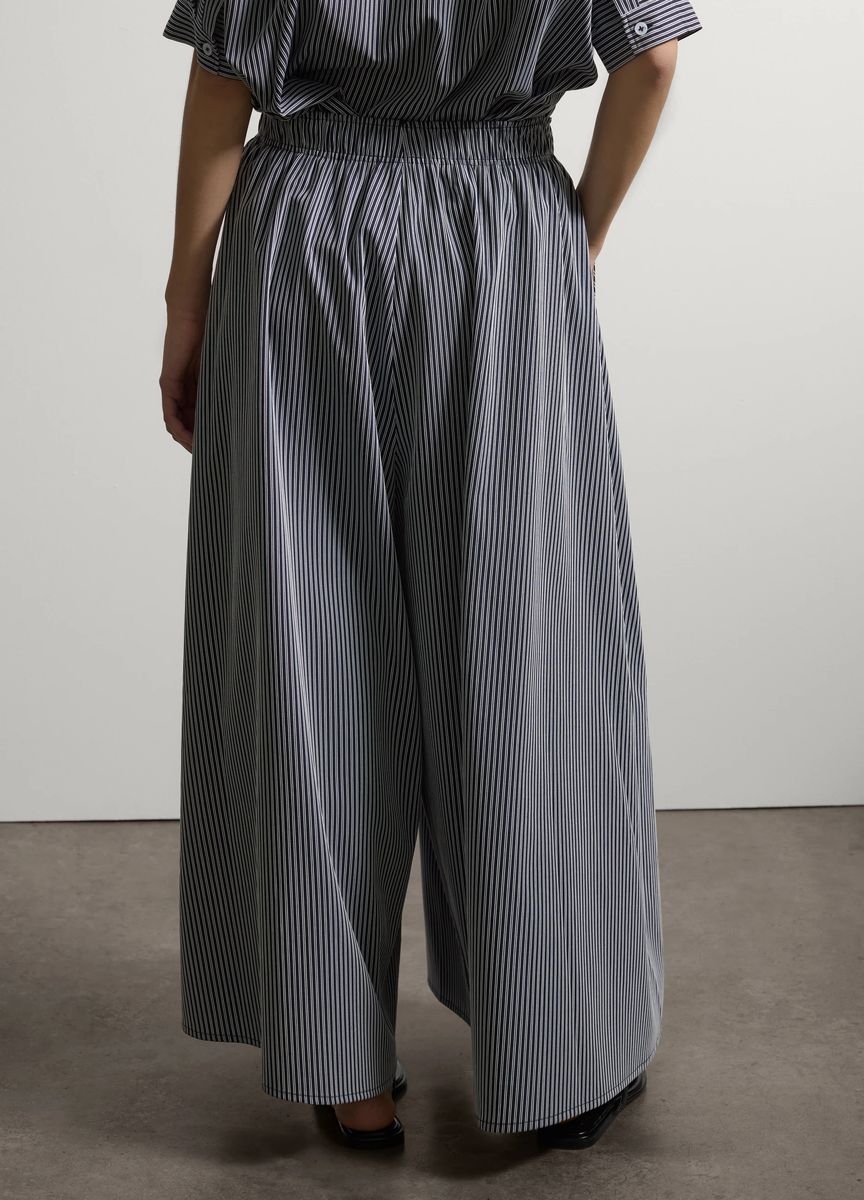 Elegante Anzughose mit weitem Bein