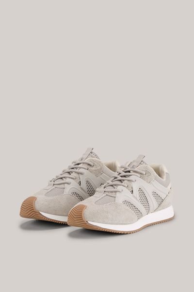 Sneaker aus Mesh und Wildleder