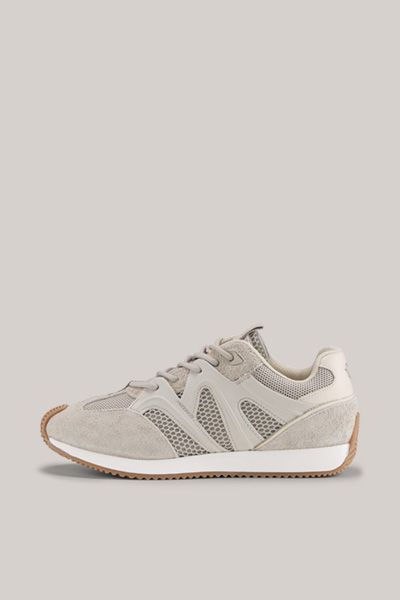 Sneaker aus Mesh und Wildleder