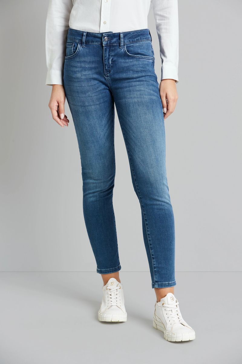 Schmale 5-Pocket-Jeans mit verkürztem Bein