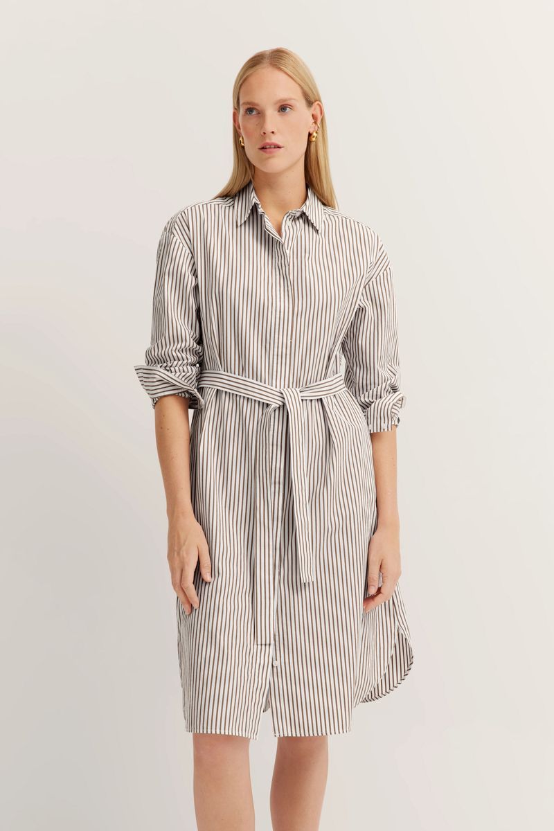 Gestreiftes Hemdblusenkleid mit Gürtel