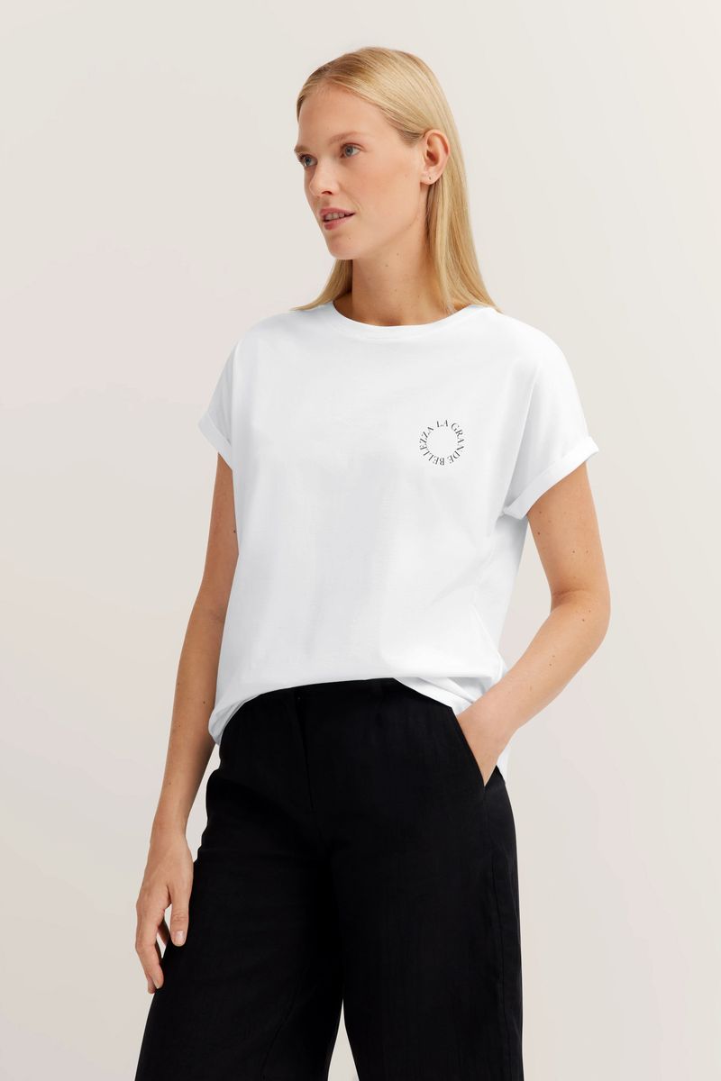 Minimalistisches Bio-Baumwoll-Logo-T-Shirt
