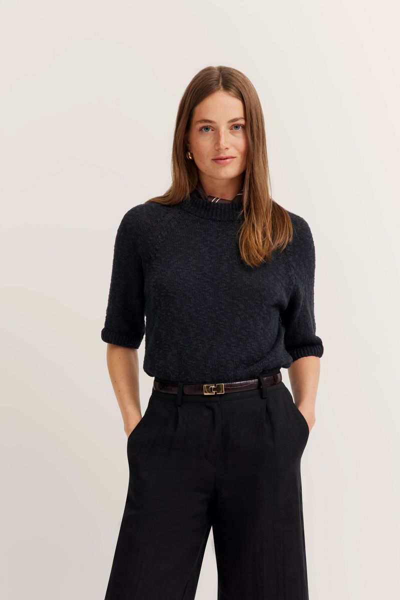 Klassischer Kurzarm-Strickpullover