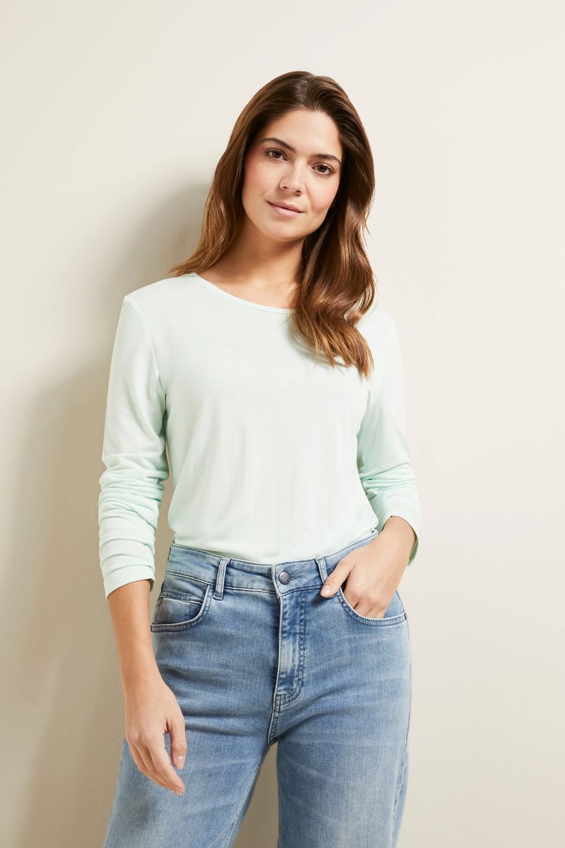 Weiches fließendes Langarm-T-Shirt