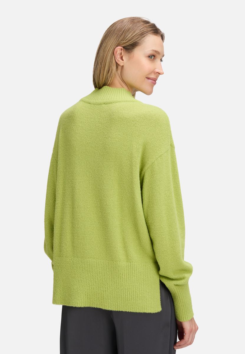 Schimmernder Oversize-Strickpullover mit Stehkragen
