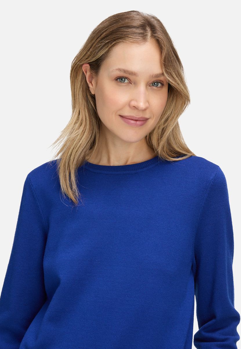 Klassischer Feinstrickpullover mit Rundhalsausschnitt