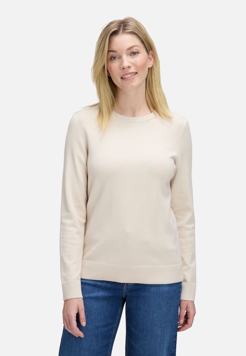 Klassischer Feinstrickpullover mit Rundhalsausschnitt