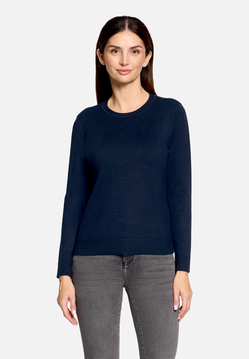 Klassischer Feinstrickpullover mit Rundhalsausschnitt