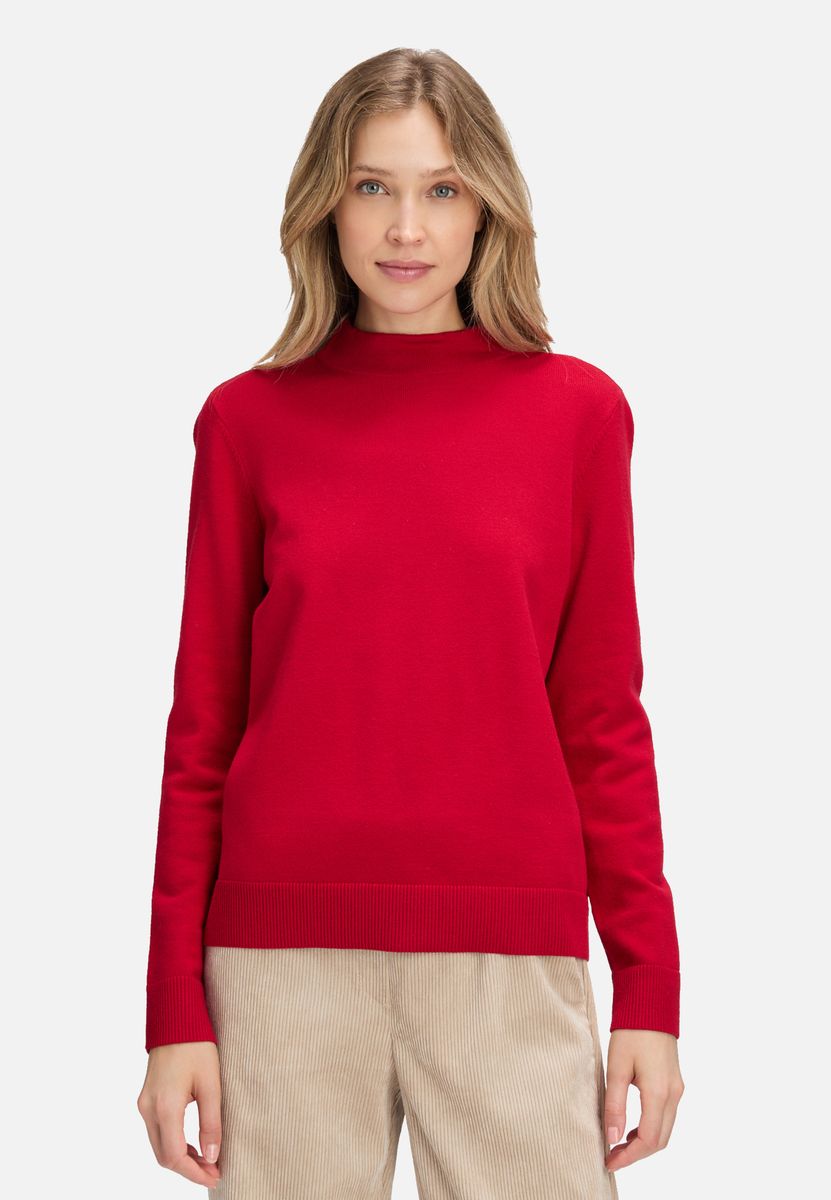 Minimalistischer Strickpullover mit Stehkragen