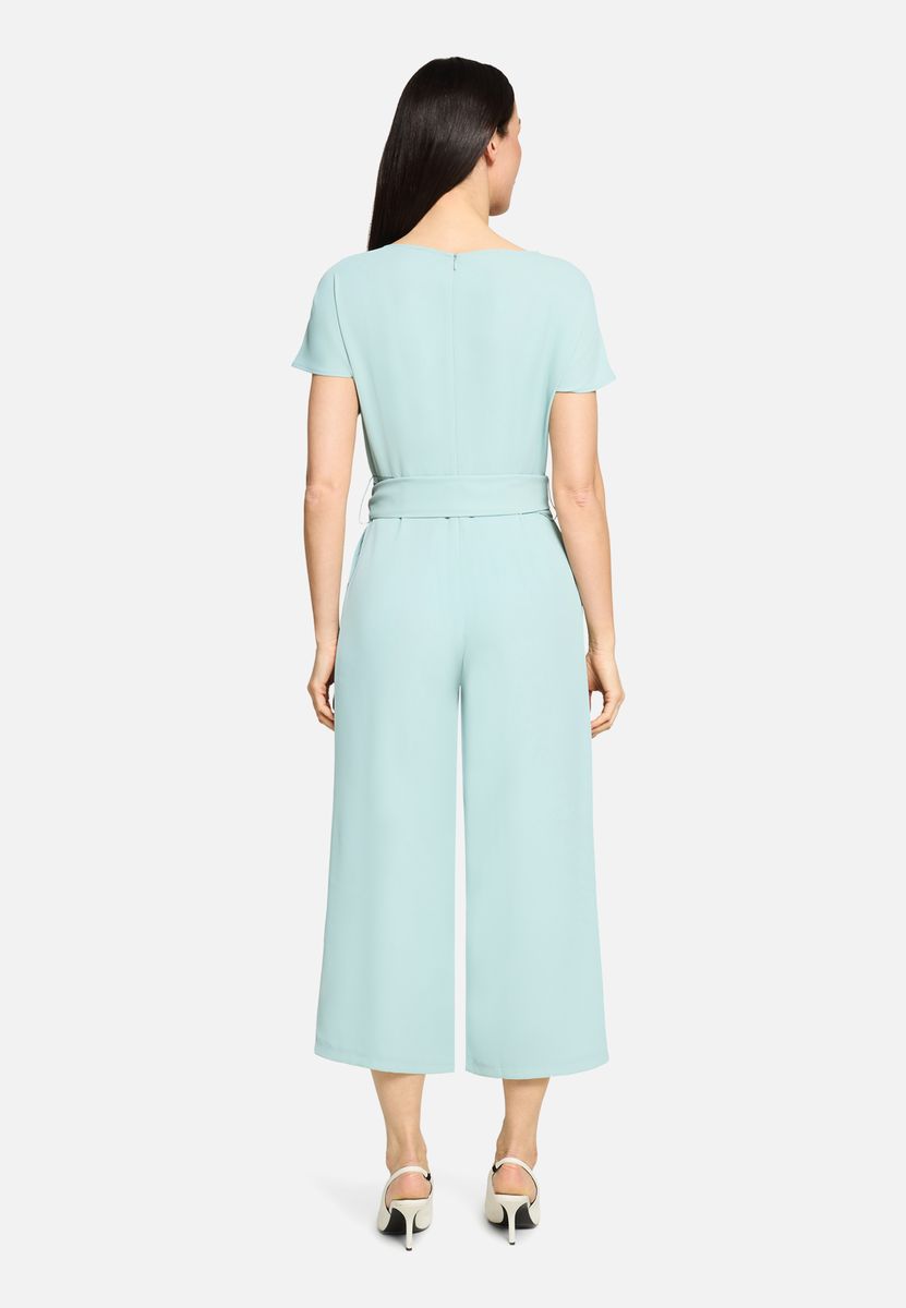 Eleganter Jumpsuit mit weitem Bein