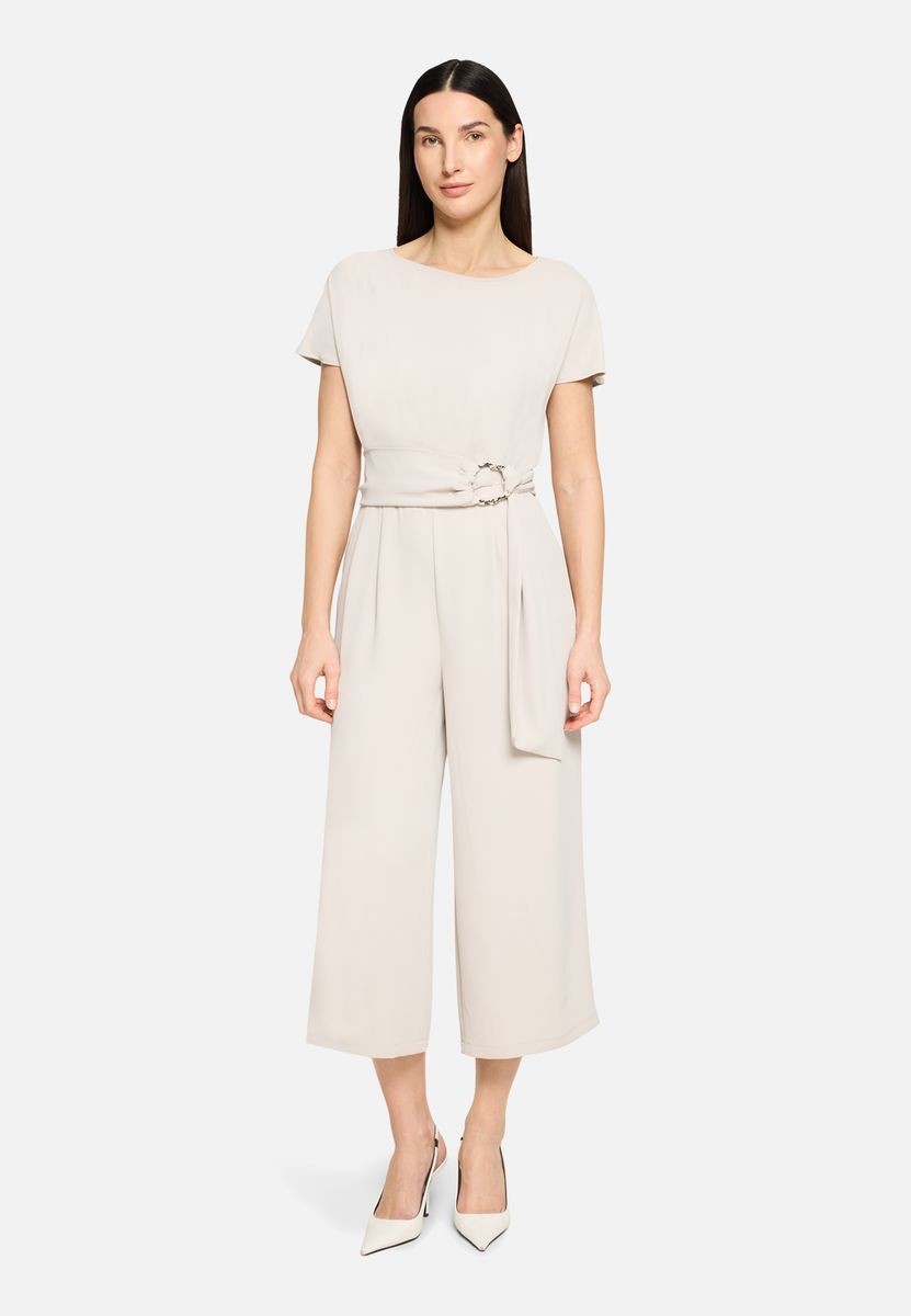 Eleganter Jumpsuit mit weitem Bein