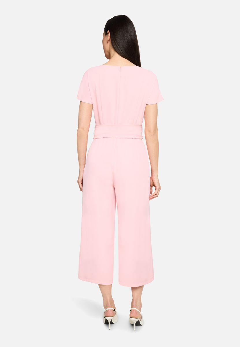 Eleganter Jumpsuit mit weitem Bein
