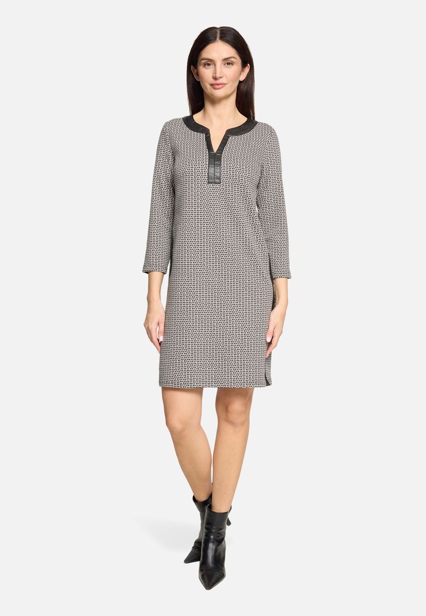 Jersey-Etuikleid mit geometrischem Muster